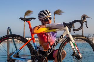 Campamento de entrenamiento del UAE Team ADQ 2022