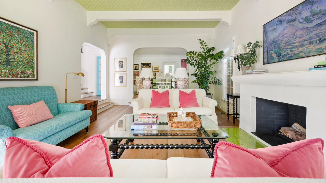 Emma Stone&#039;s living room