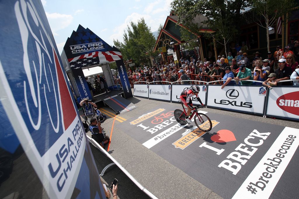 A Jamis rider heads out on course