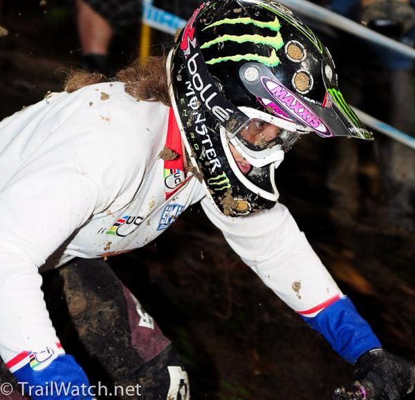 Sabrina Jonnier (Team Maxxis) concentrating on the ultra-steep course.