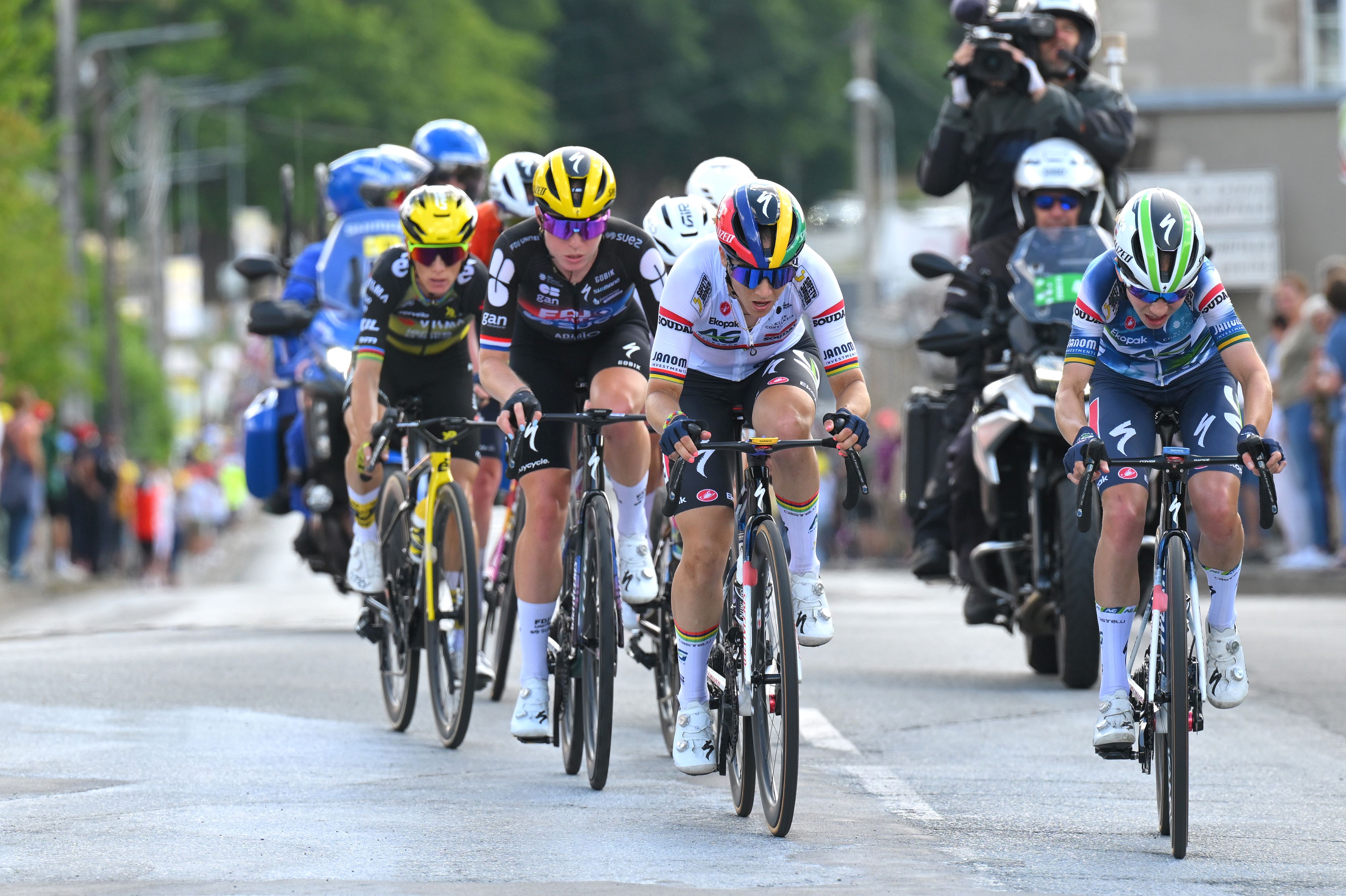 Tour de France Femmes stage 6 LIVE - First major mountain test awaits