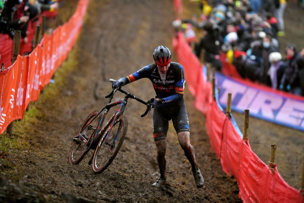 NAMUR BELGIUM DECEMBER 19 A general view of Toon Aerts of Belgium and Team Baloise Trek Lions competes during the 13th Namur UCI CycloCross Worldcup 2021 Mens Elite UCIWT on December 19 2021 in Namur Belgium Photo by Luc ClaessenGetty Images