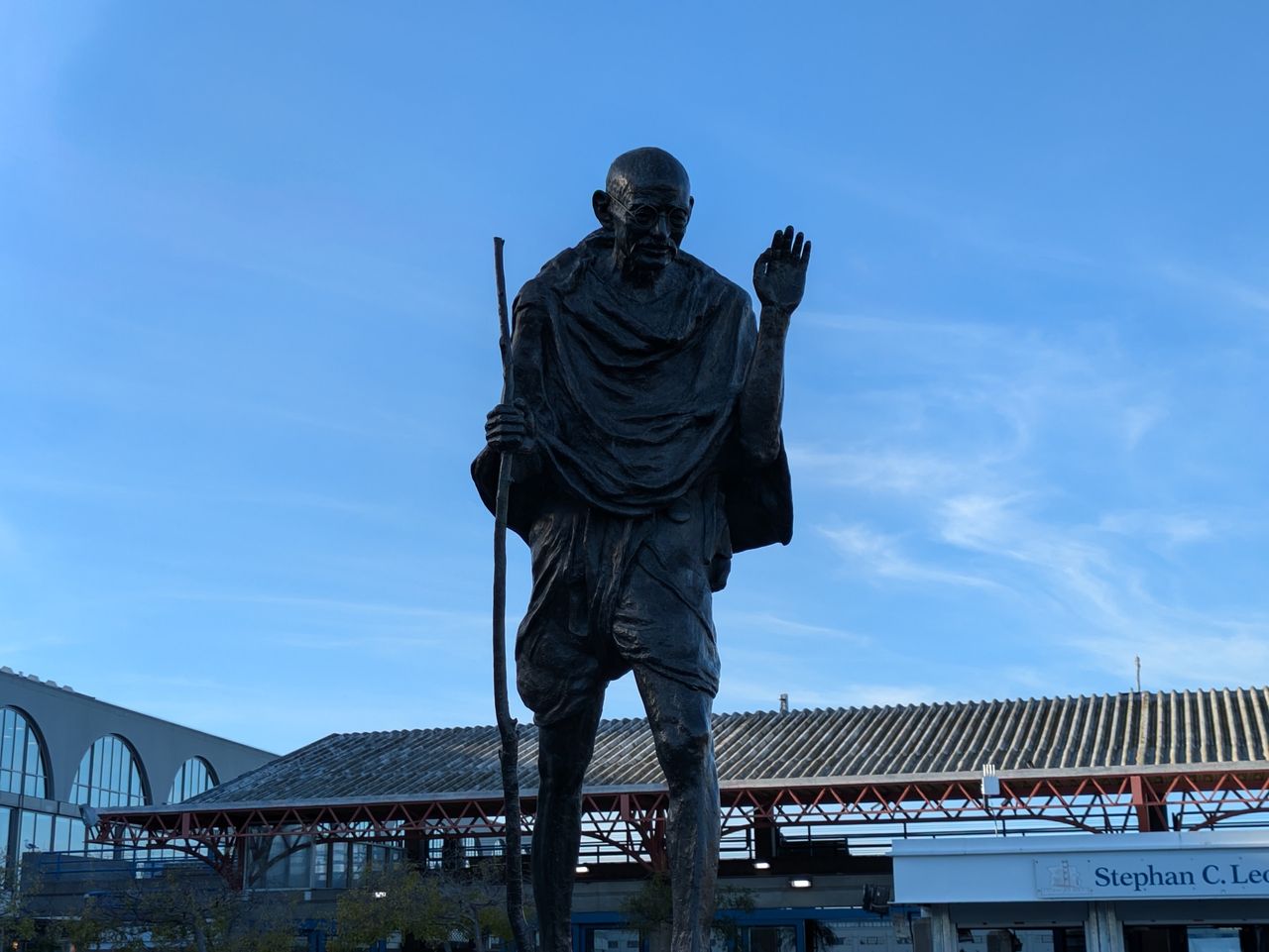 Photo of Gandhi statue shot by a Pixel 8a