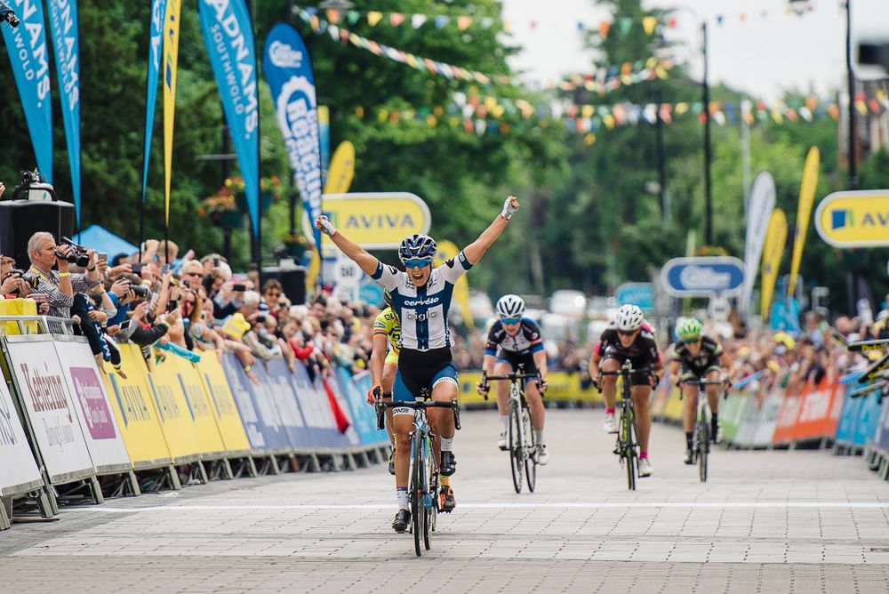 Lotta Lepist&ouml; (Cerv&eacute;lo Bigla) wins in Kettering at Aviva Women's Tour 2016 - Stage 5