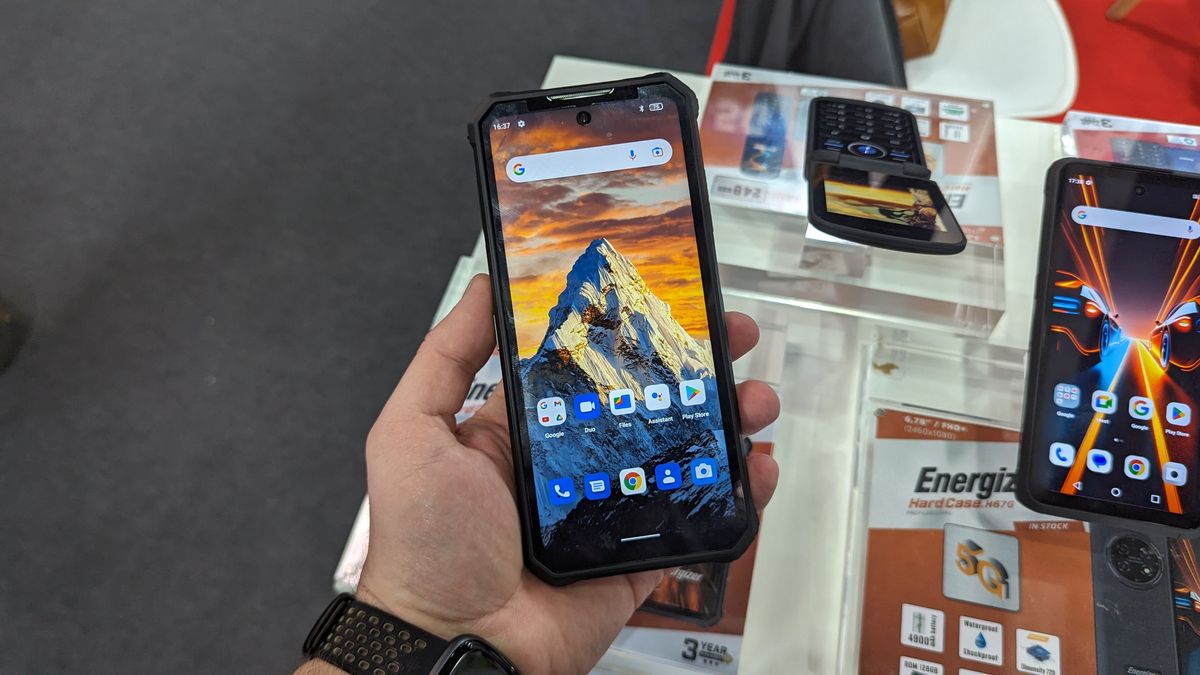 energizer p28k rugged smartphone at MWC 2024