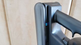 the handle of the Samsung Jet 90 Cordless Vacuum