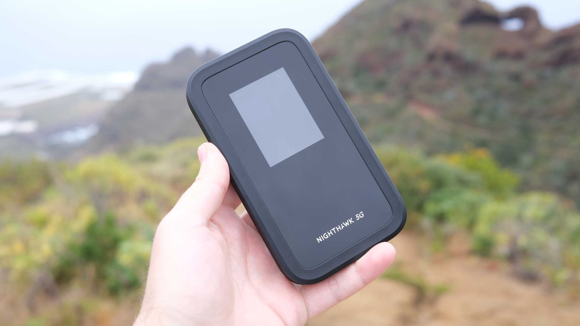 Nighthawk 5G M7