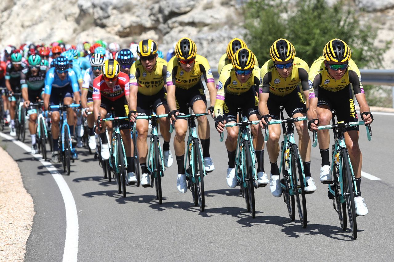Jumbo-Visma lead the peloton on stage 17