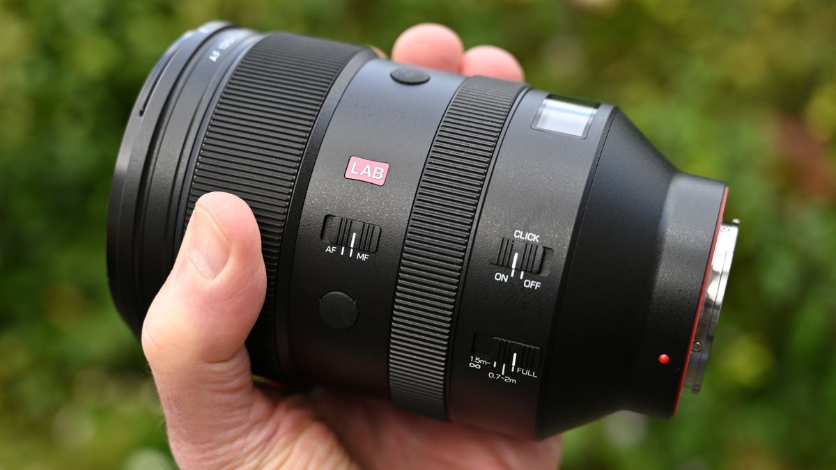 Viltrox AF 135mm F1.8 LAB review a premium lens for portraiture, still life and more Digital