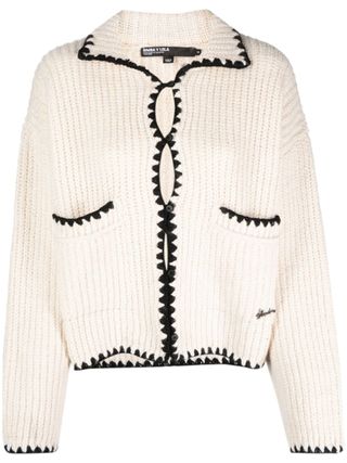 knitted buttoned logo-plaque cardigan