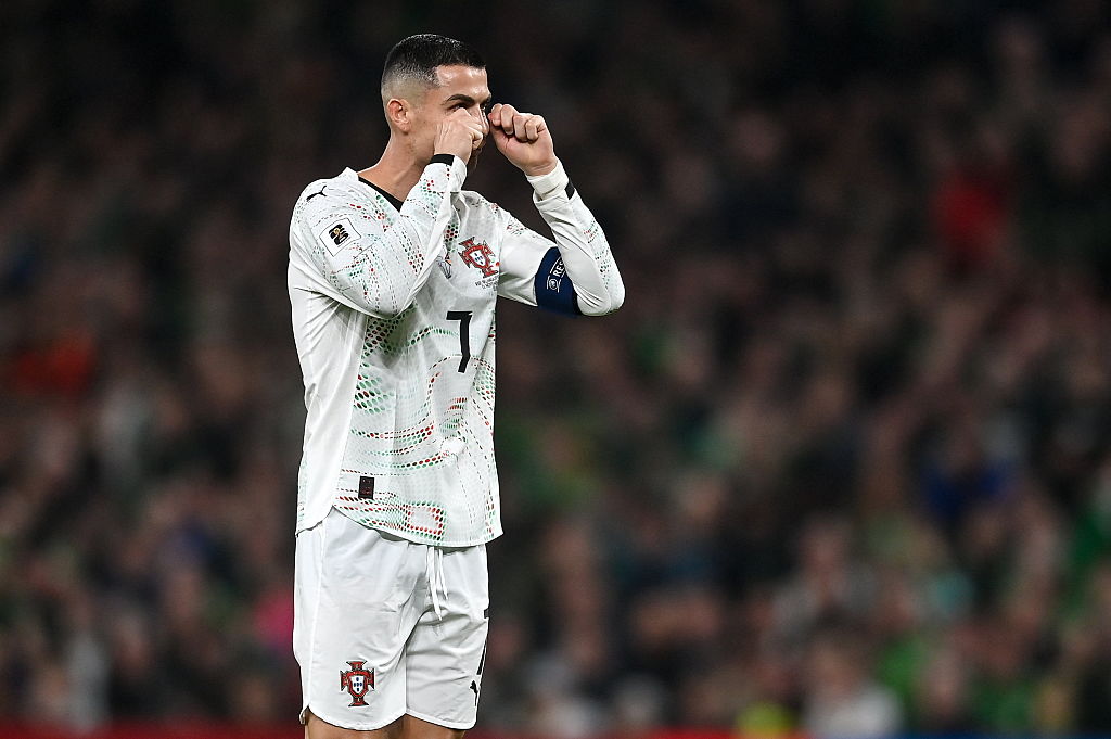 Cristiano Ronaldo of Portugal gestures towards Dara O'Shea of Republic of Ireland, not pictured, after they tangled, resulting in a red card for Cristiano Ronaldo during the FIFA World Cup 2026 Group F Qualifier match between Republic of Ireland and Portugal at the Aviva Stadium in Dublin.