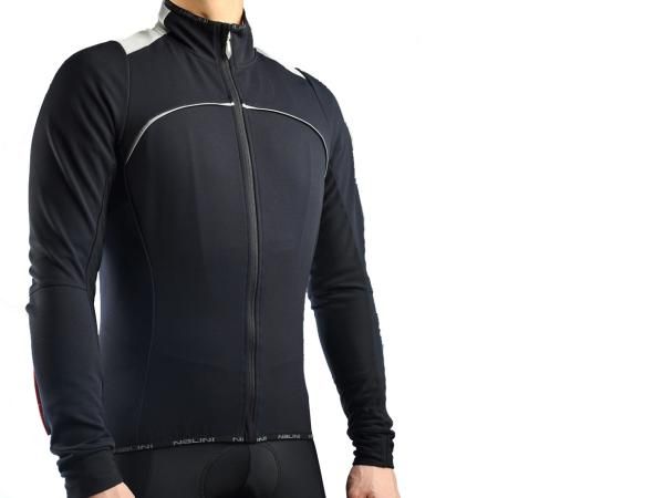 The Nalini Aguglia jacket provides a taut, road-specific fit but reserve it for late winter/early spring days as it isn't as warm as its premium price might suggest