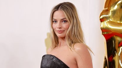 Margot Robbie attends the 96th Annual Academy Awards on March 10, 2024 in Hollywood, California. 
