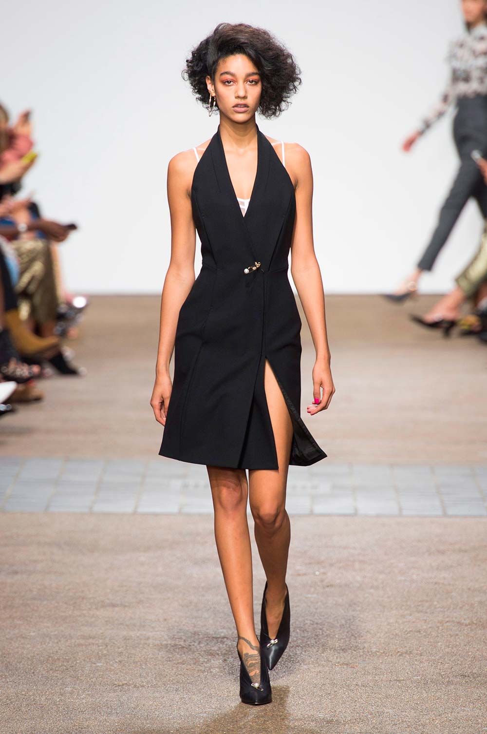 Topshop-Unique-Spring-summer-2017-LFW-13