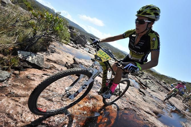 Sonya Looney and Nina Baum won the Brasil Ride 2014 women's prologue
