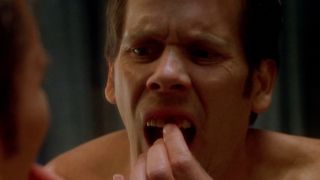 Kevin Bacon horrifically pulling out his front tooth in 1999's "Stir of Echoes."