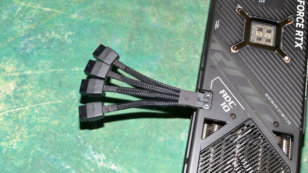 igor-s-lab-says-nvidia-s-16-pin-adapter-is-to-blame-for-the-rtx-4090-melting-issue