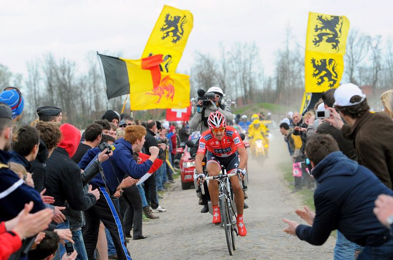 Fabian Cancellara cheered on by Belgian and Flemish fans
