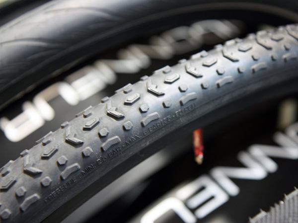 Vittoria's Cross Evo XG is the do-all pattern of the company's trio of 'cross offerings.