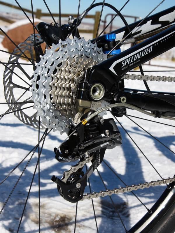 The SRAM X9 rear derailleur rattles off reliably precise shifts across the 10-speed cassette despite the full-length cable housing.