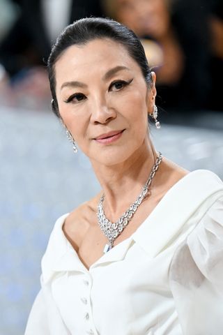 Michelle Yeoh with an eyeshadow eyeliner look