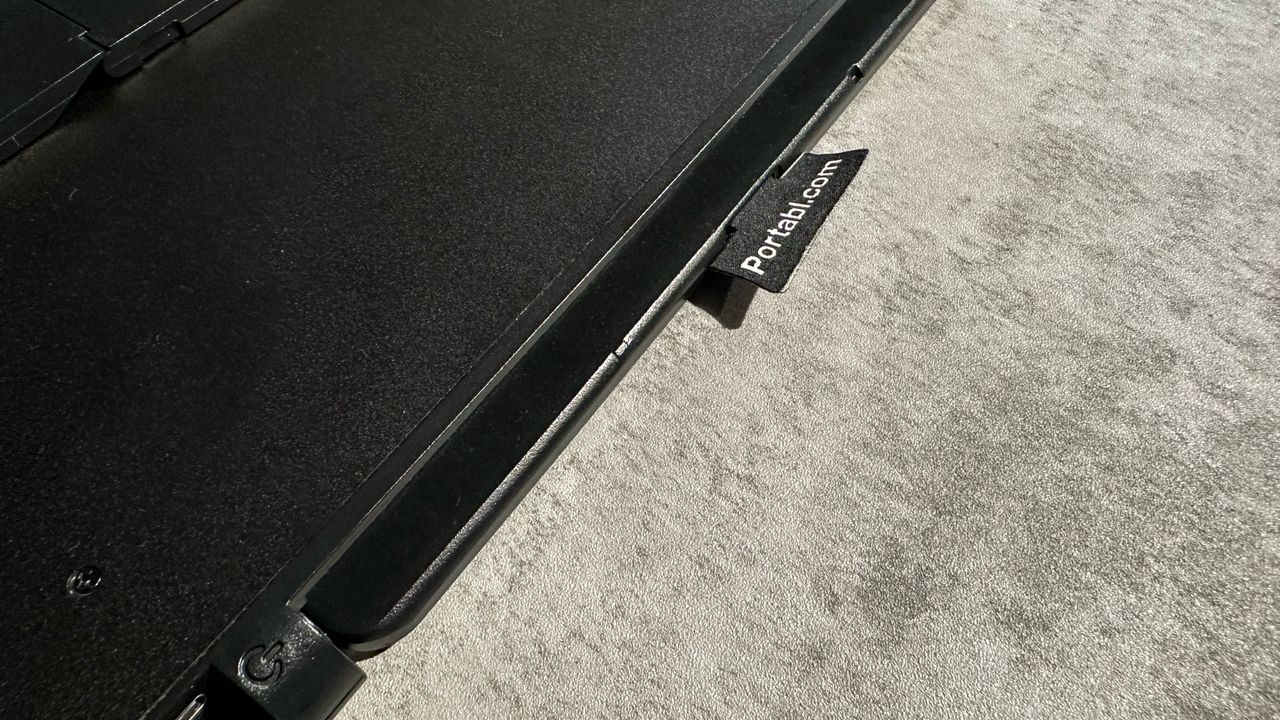 Portable Monitor Slide V2