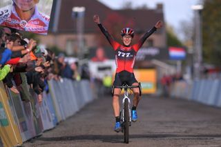 Elite women - Yara Kastelijn wins Superprestige Gavere