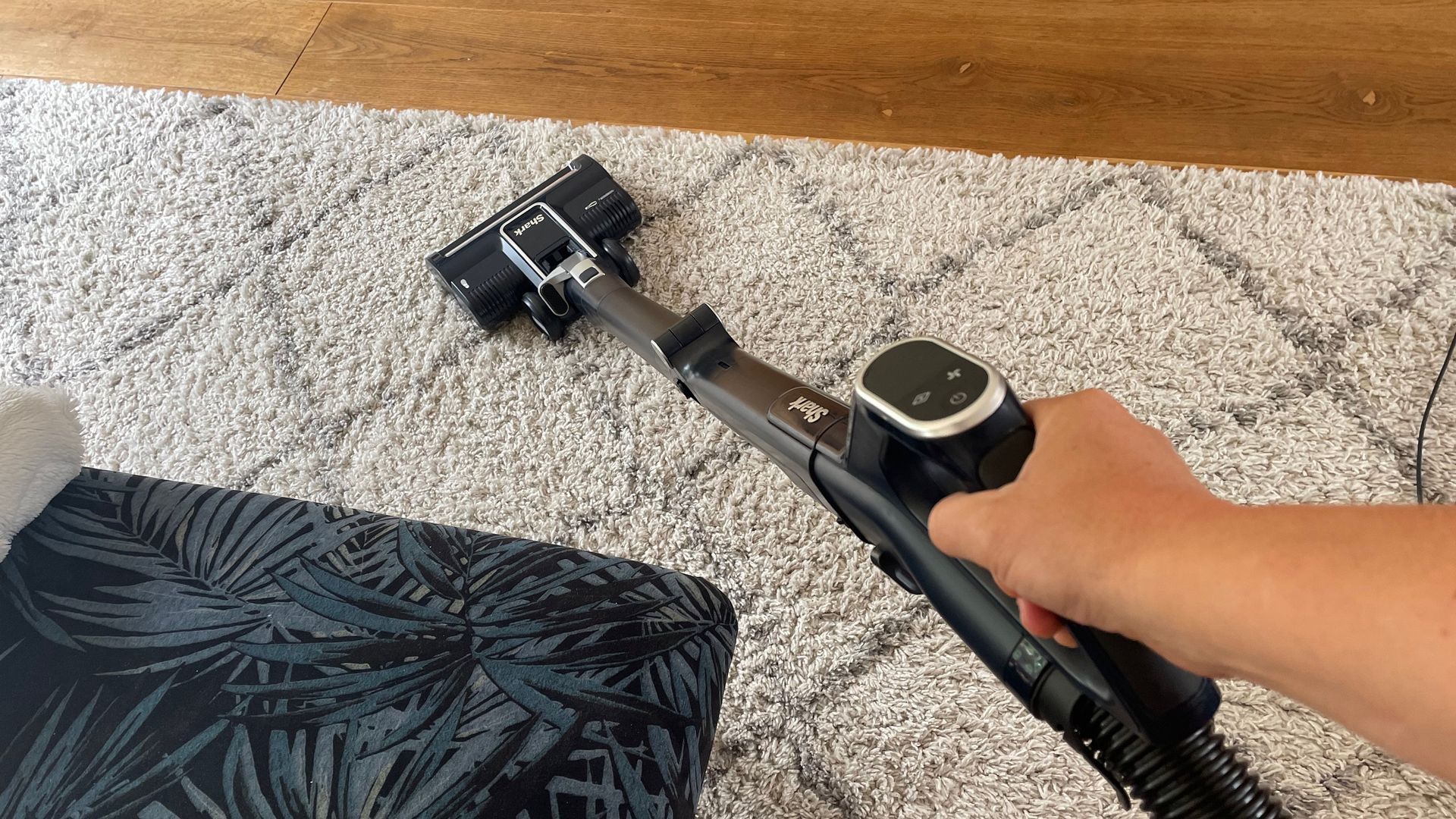 Shark Anti Hair Wrap Bagless Cylinder Pet Vacuum CZ250UKT review TechRadar