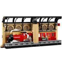 Lego Book Nook: Hogwarts Express | View at Lego📆 Released in: