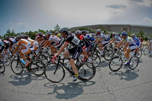 The men head towards town, with the Pentagon in the distance.