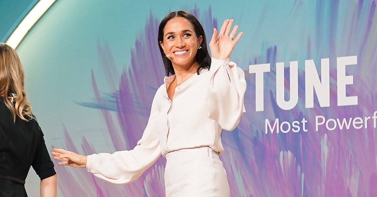 Confirmed: Ankle-Strap Heels Are Due for a Comeback This Winter