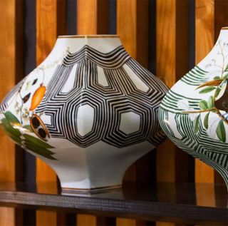 Vista Alegre vase for luxury gifts