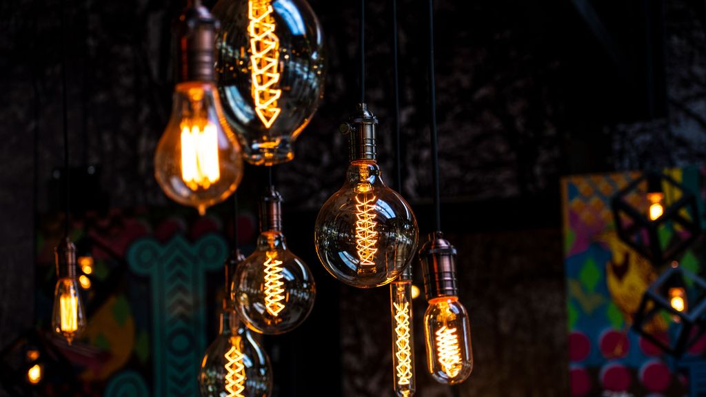 How do LED light bulbs work? Top Ten Reviews