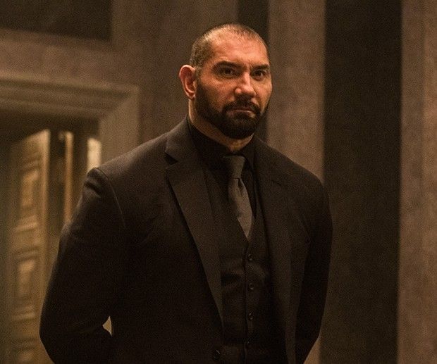 The Painfully Awkward Way Dave Bautista Gets Out Of His Drax Makeup ...