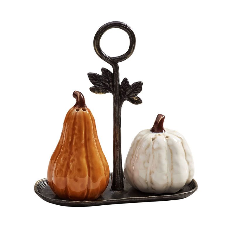 Halloween kitchen decor