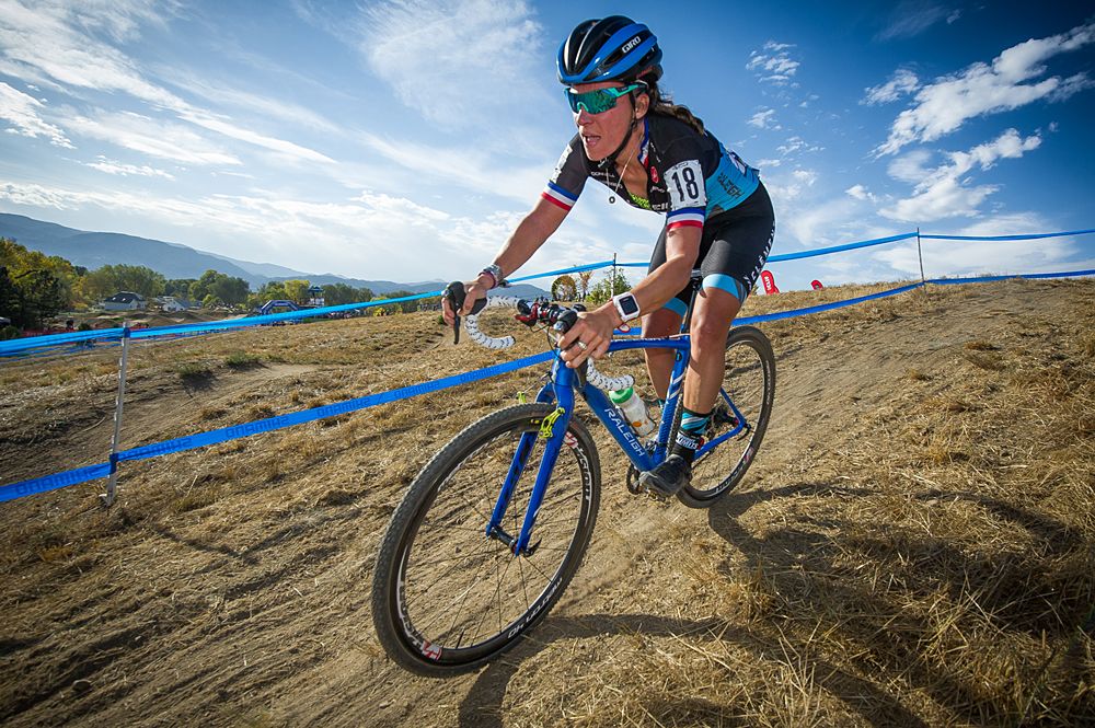 Caroline Mani (Raleigh Clement) making a short descent after leaving the top of Valmont Bike Park.