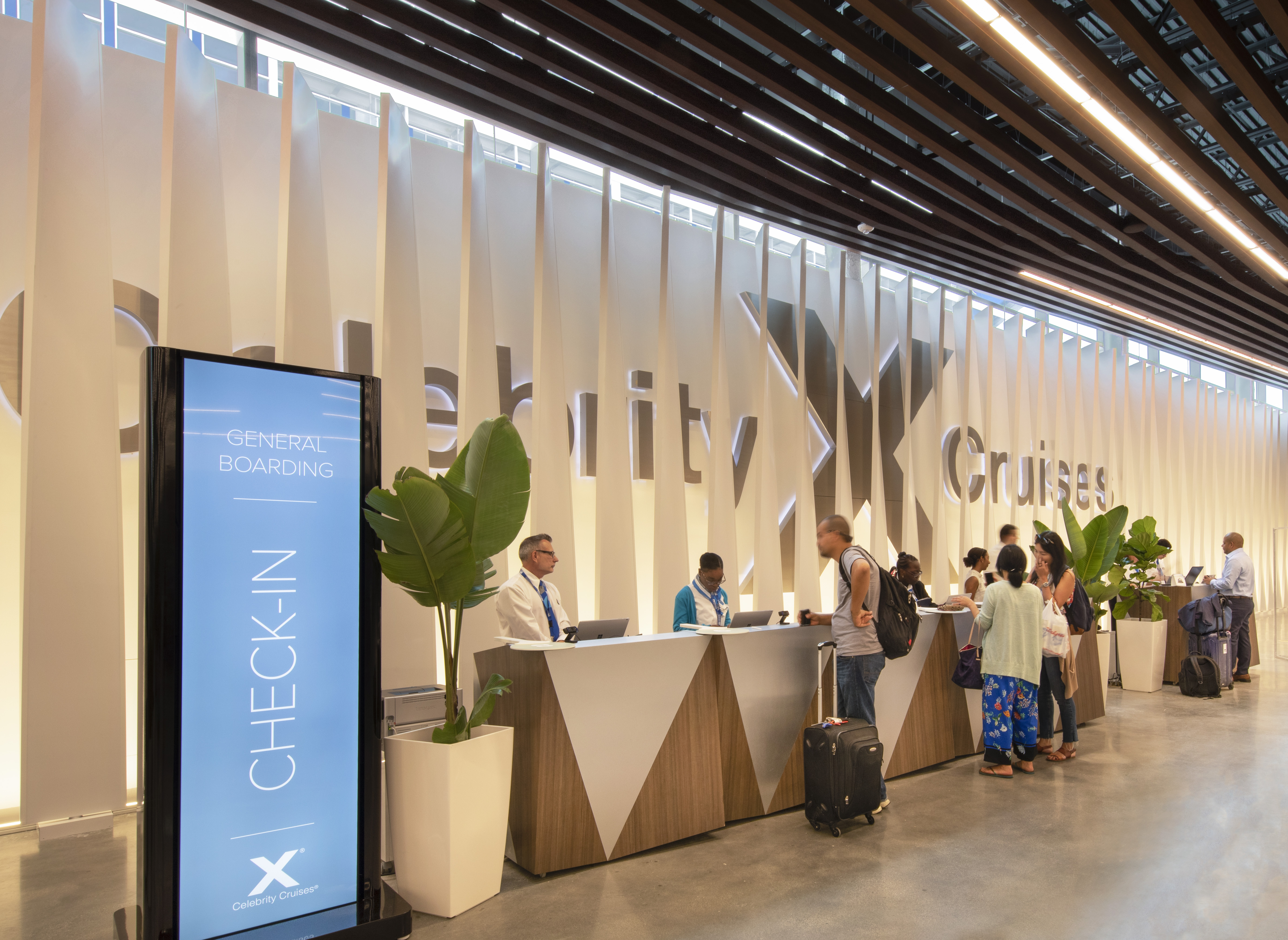 Celebrity Cruises’ Terminal 25, located at Port Everglades in Hollywood, FL, contains 48 mobile kiosks – provided by Peerless-AV and LG – that provide key information to the millions of passengers who move through the terminal nearly every year.