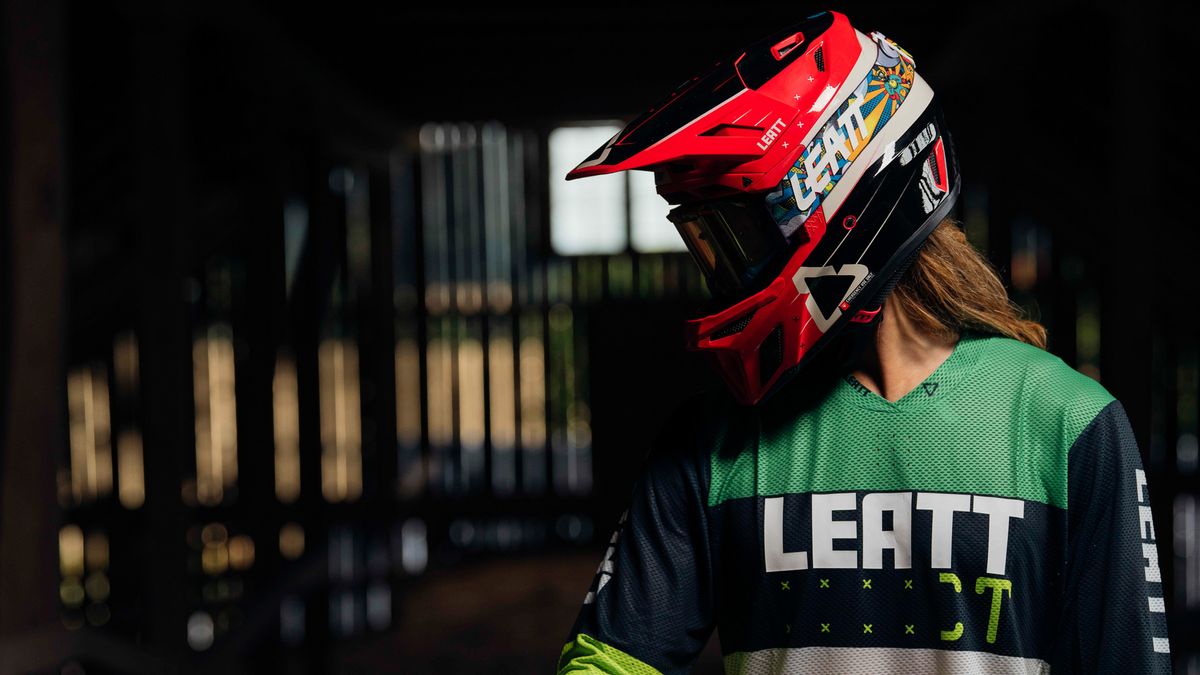 Mountain biker in Leatt full fave helmet