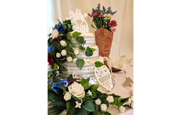 Look carefully at the vase&hellip;