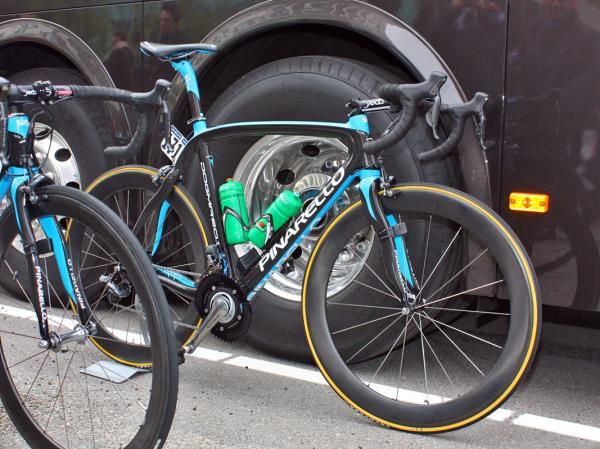 Bradley Wiggins (Team Sky) has long favored O.symetric's unusual chainrings.