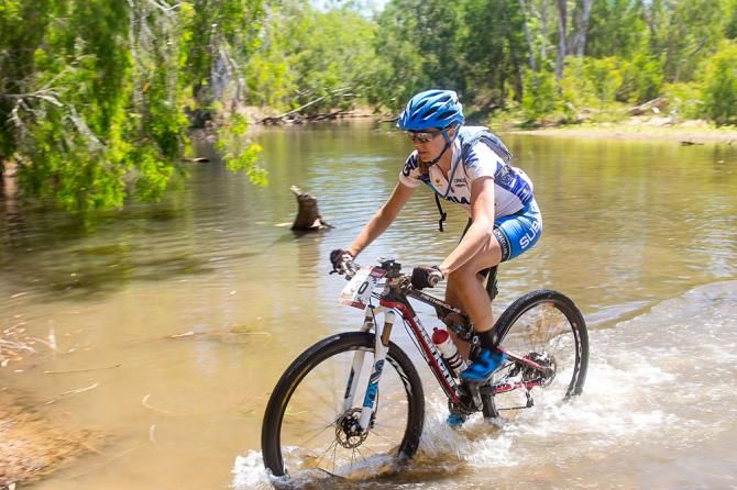 Imogen Smith, the solo Elite Woman races hard and currently sits in 53rd position out of almost 100 competitors