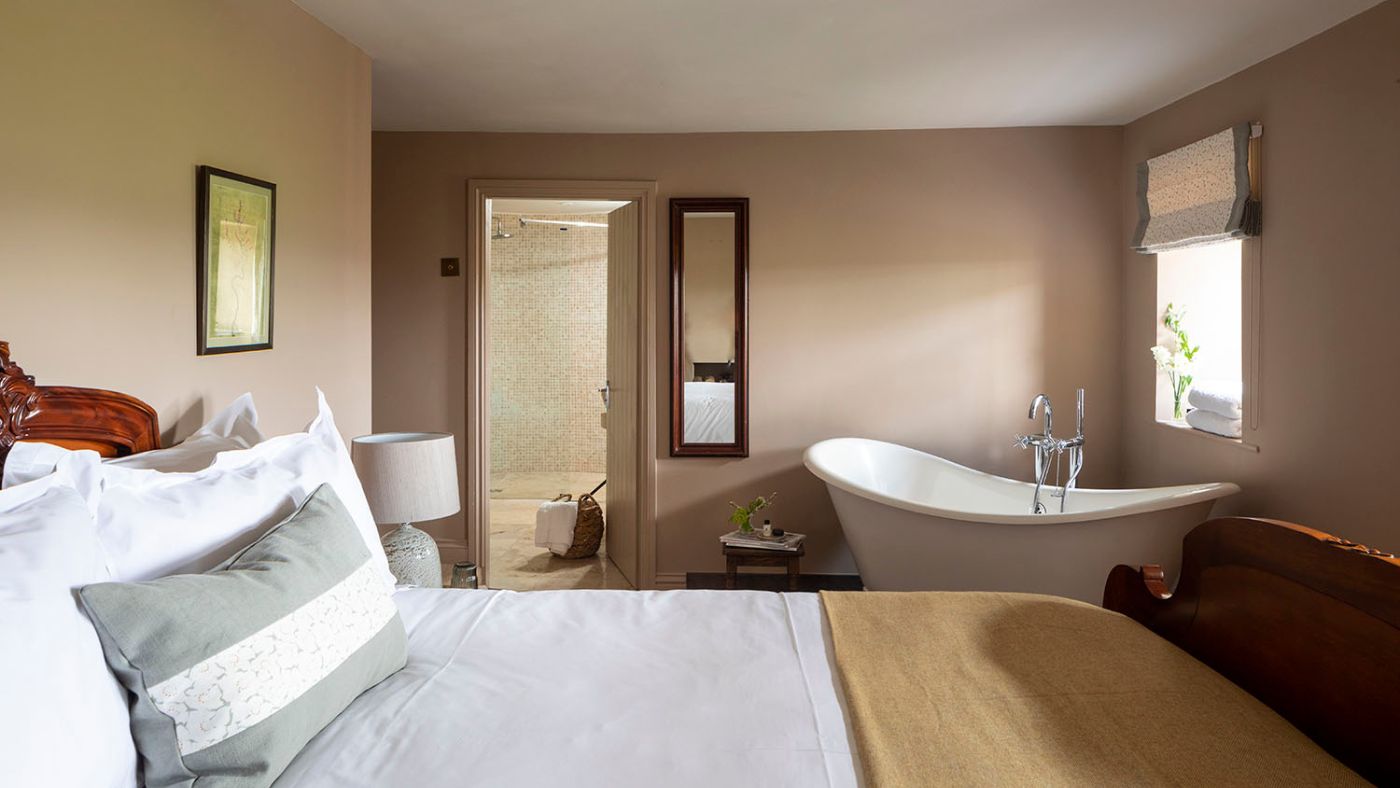 There are 11 tastefully designed rooms