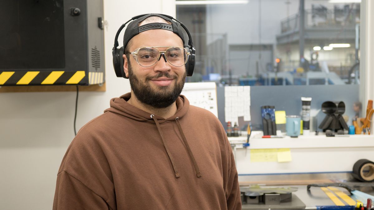 Enve composites assembler
