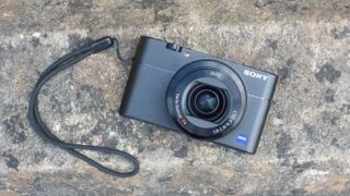 Sony RX100 V product photo