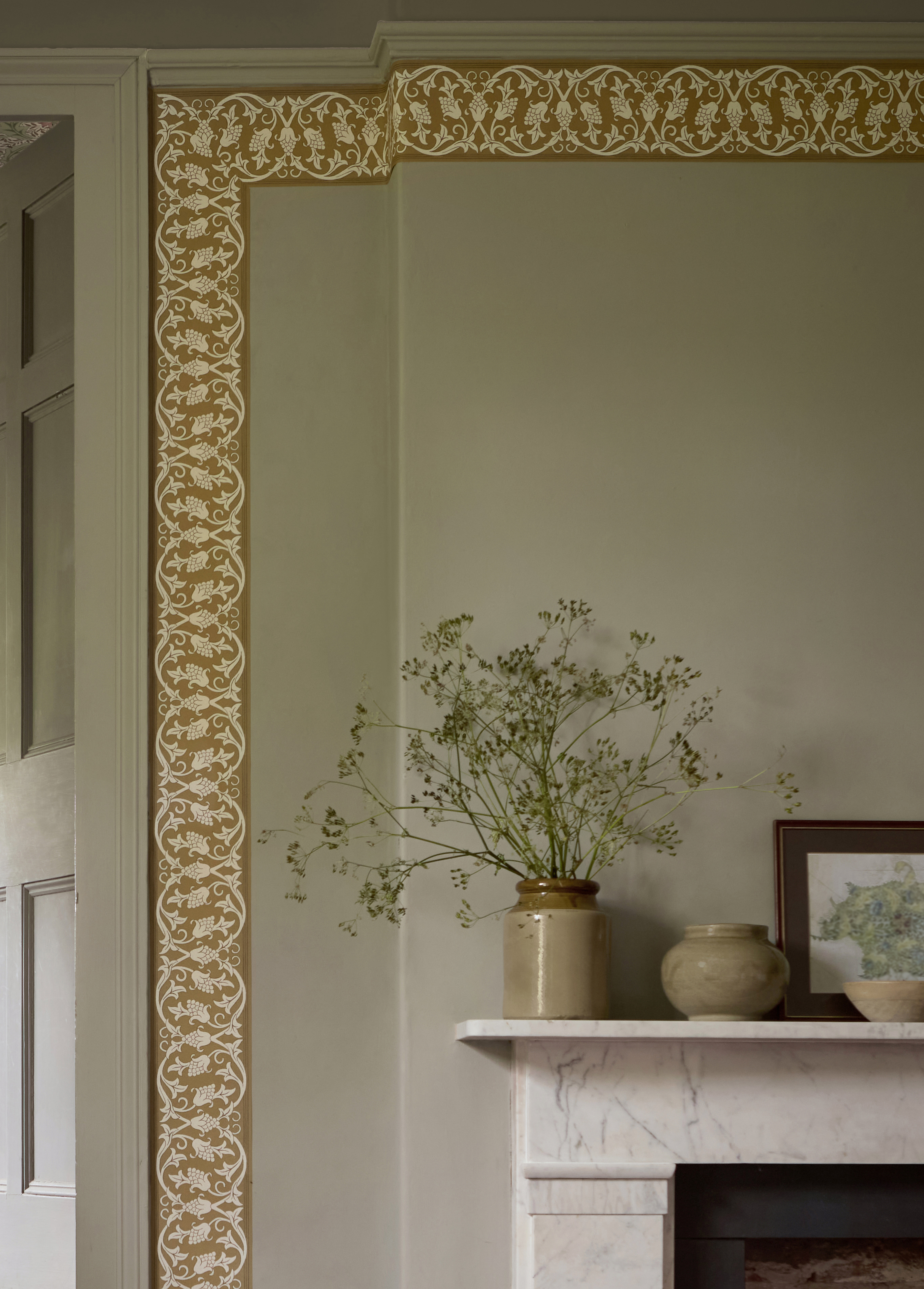 A yellow and white border from Morris & Co.