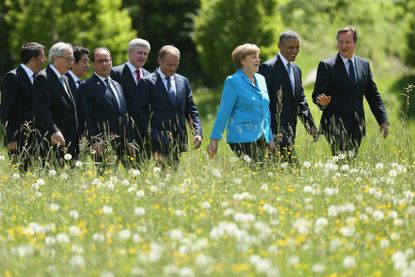 Obama and other G7 leaders discuss weighty issues in the beautiful Bavarian Alps