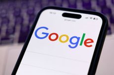 Google logo displayed on a cell phone