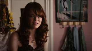 Emma Stone looking confused in Easy A.