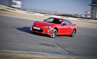 driving Toyota GT-86
