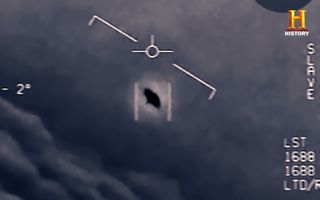 A UFO spotted by US Navy pilots